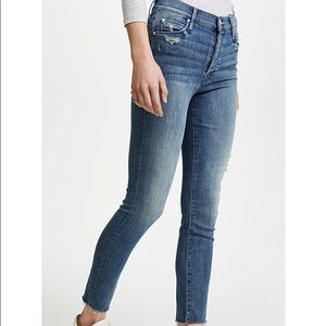 Mother the stunner high rise ankle fray size 27